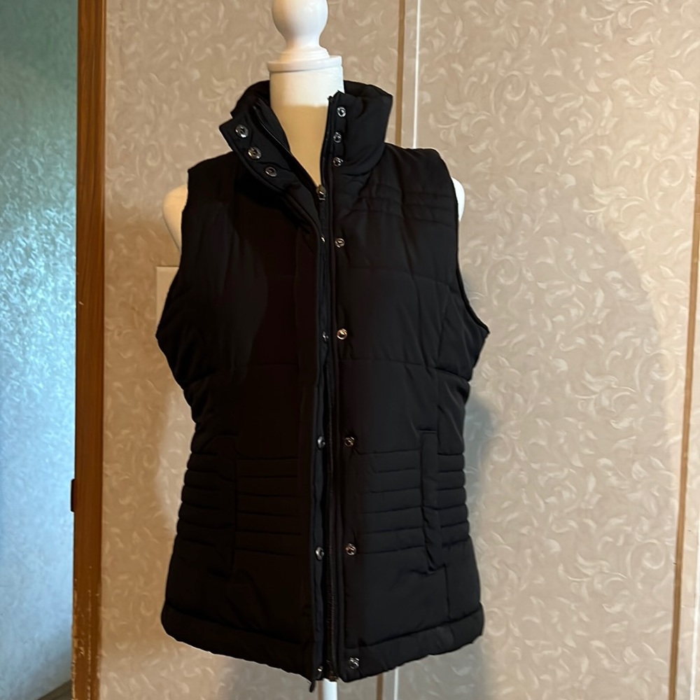 New York & Company puffer vest